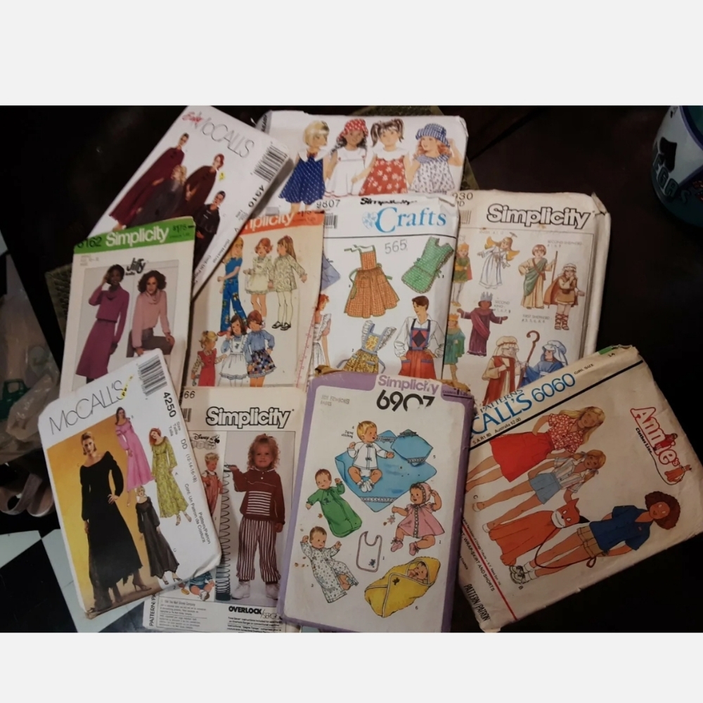 Lot of 10 Vintage Women & Children patterns.